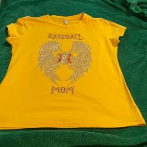 Womens small short sleeve tee